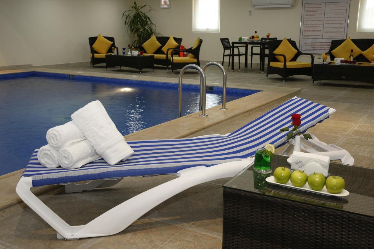 Warwick Al Jubail Hotel מראה חיצוני תמונה