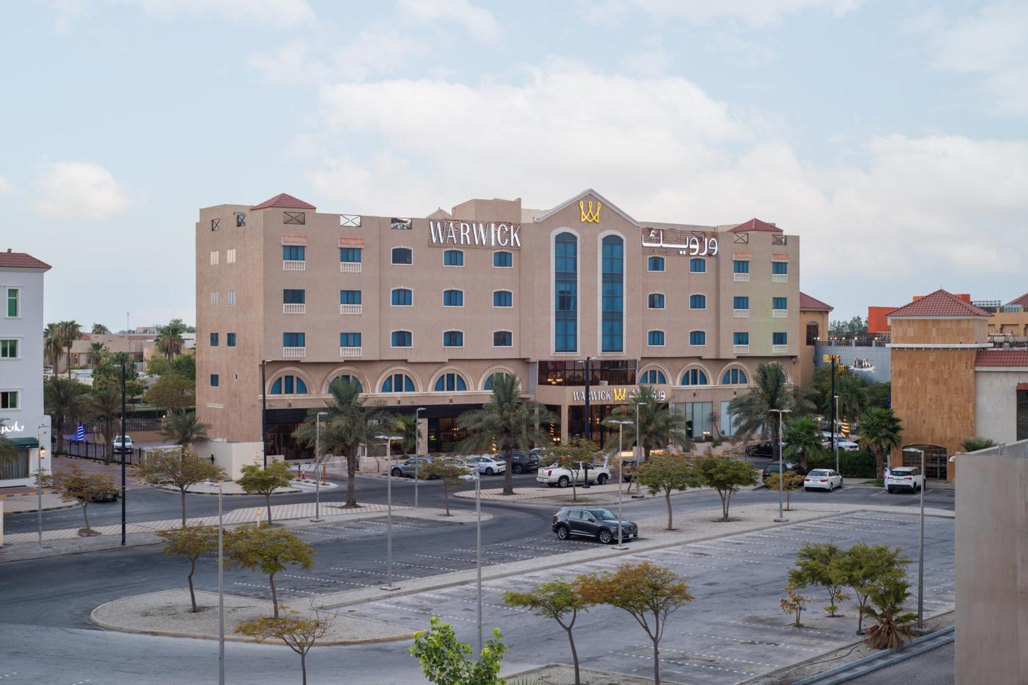 Warwick Al Jubail Hotel מראה חיצוני תמונה
