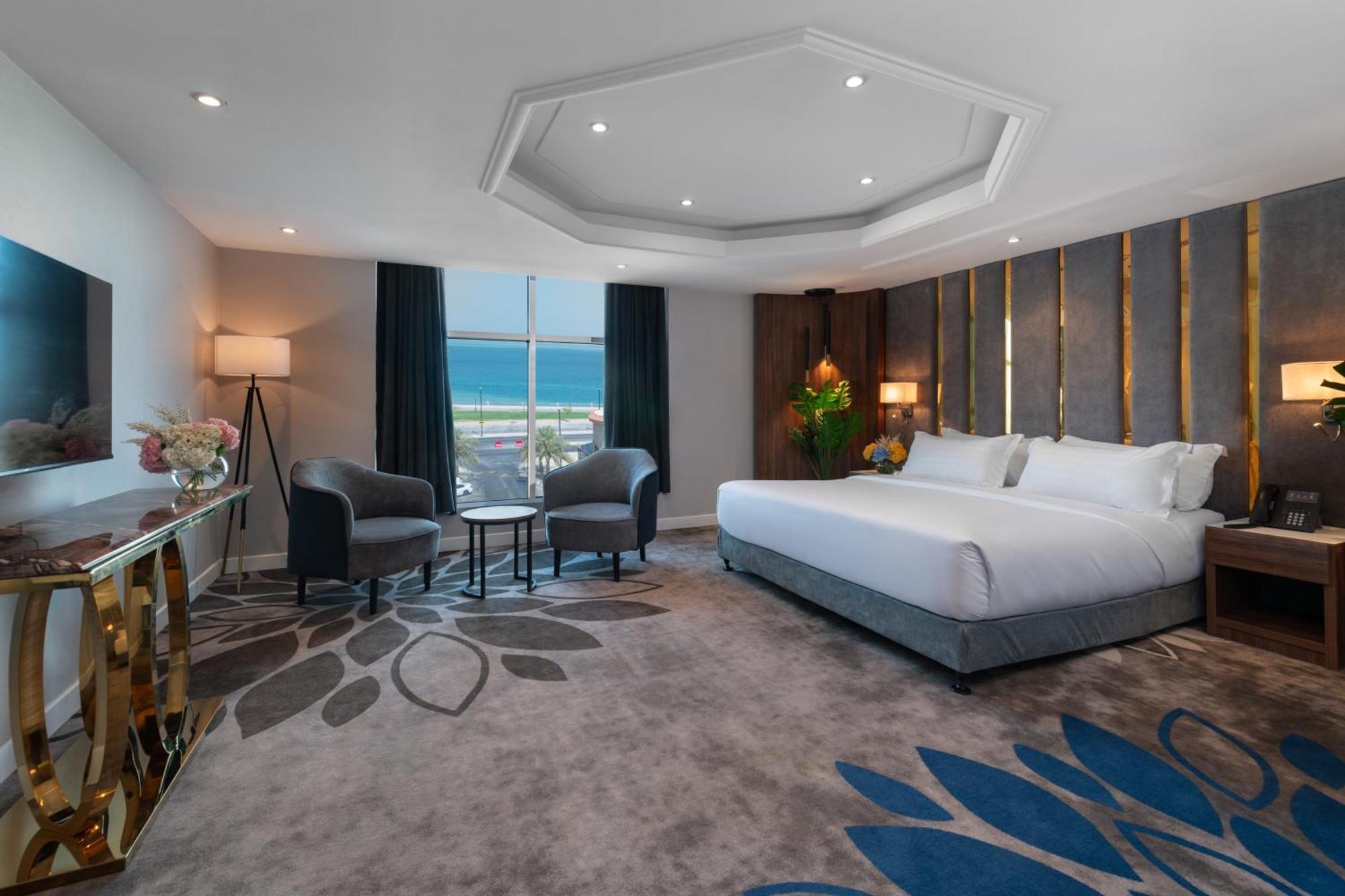 Warwick Al Jubail Hotel מראה חיצוני תמונה